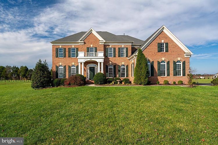 1st image of 10891 Meadow Walk Ln