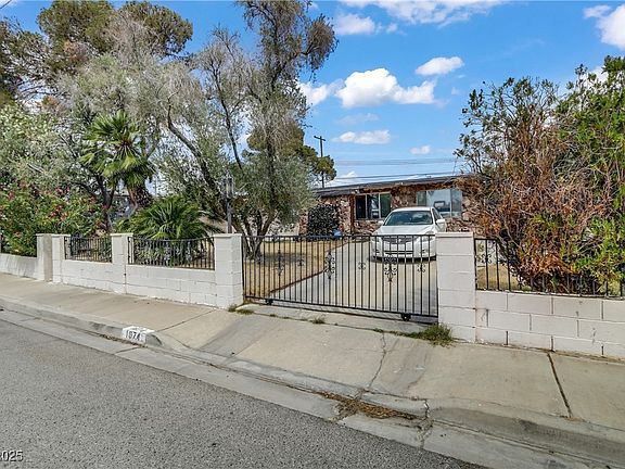 3rd image of 1674 Palma Vista Ave