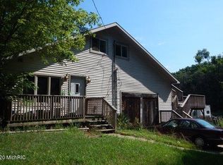 5900 N 39th St, Augusta, MI 49012