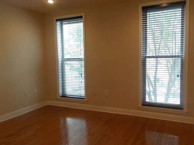 3109 Saint Paul St — Photo 7