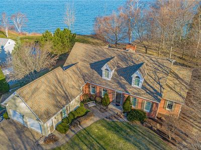 7131 Lakeshore Ter, Appleton, NY, 14008