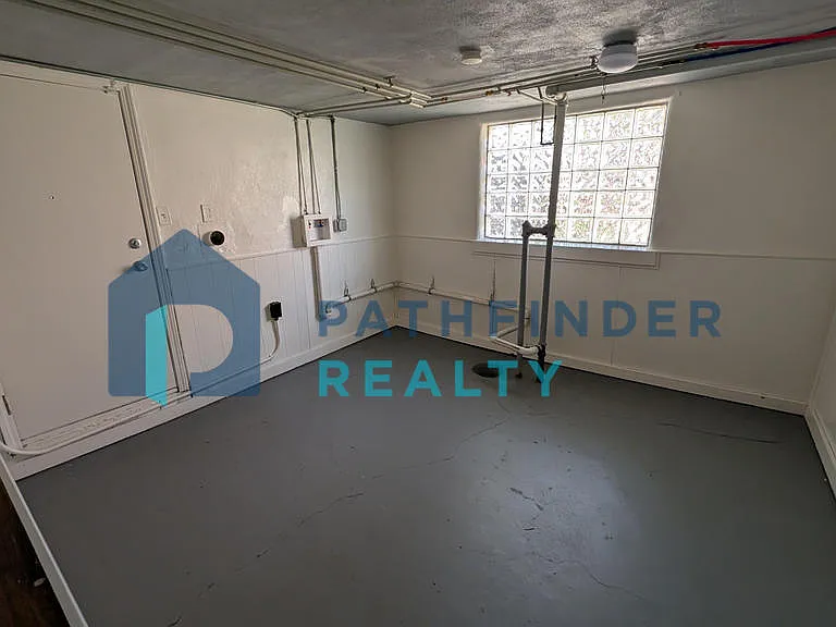 53 W Maplewood Ave — Photo 8