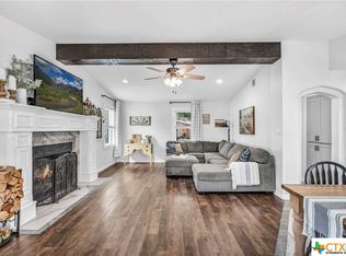 101 Mesquite Bnd, Kingsland, TX 78639