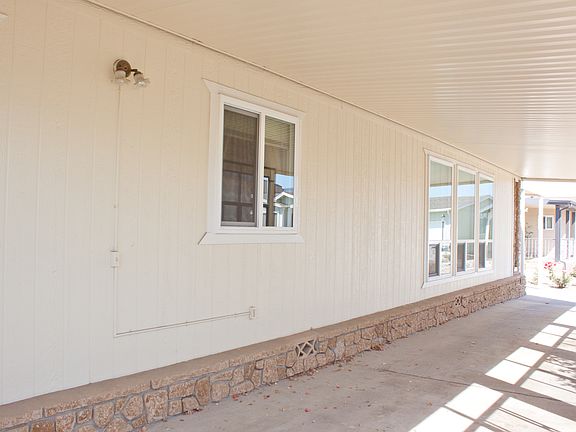3rd image of 59 Poinsettia Gardens Dr #59