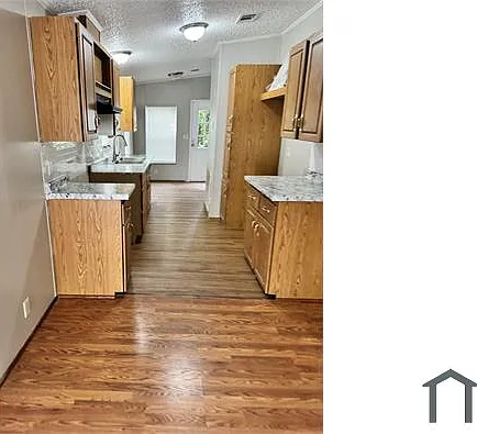 10553 Bay Hills Cir — Photo 26