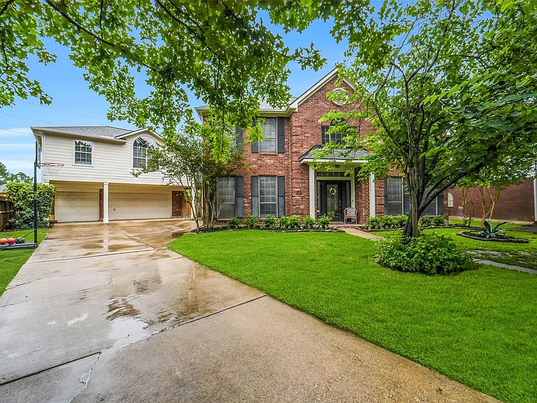 16302 Crossfield Dr — Photo 21
