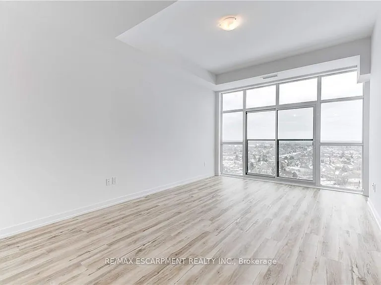 450 Dundas St E #1204 — Photo 20
