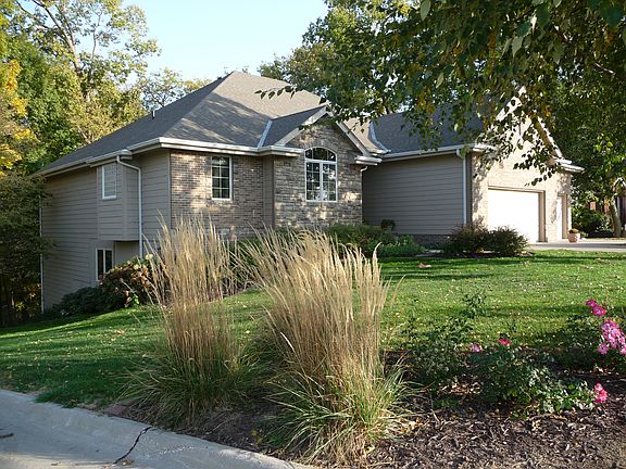 2nd image of 11803 Windcrest Dr