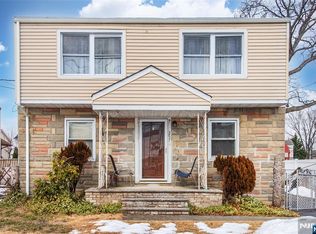 257 Floral Saddle, Rochelle Park, NJ 07662