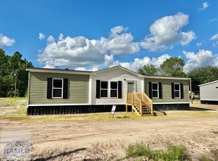 82 Hiram Ray Rd, Hinesville, GA 31313