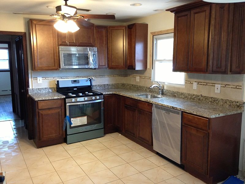 2nd image of 930 McCandless Pl