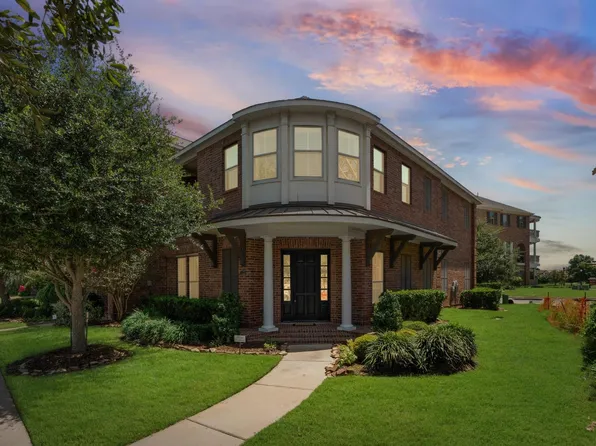 118 Stadium Dr, Sugar Land, TX 77498
