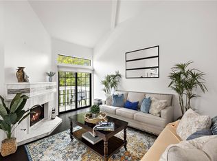 8206 Bridgepoint Dr Unit 206, Huntington Beach, CA 92646