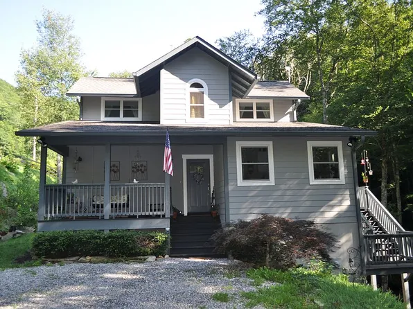1932 Black Camp Gap Rd, Maggie Valley, NC 28751