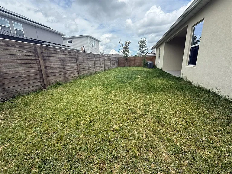 19071 Blueleaf St — Photo 10