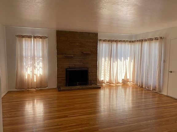 4th image of 3521 College Ave