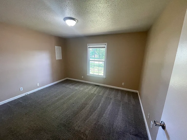 204 Jim Thorpe Dr — Photo 5