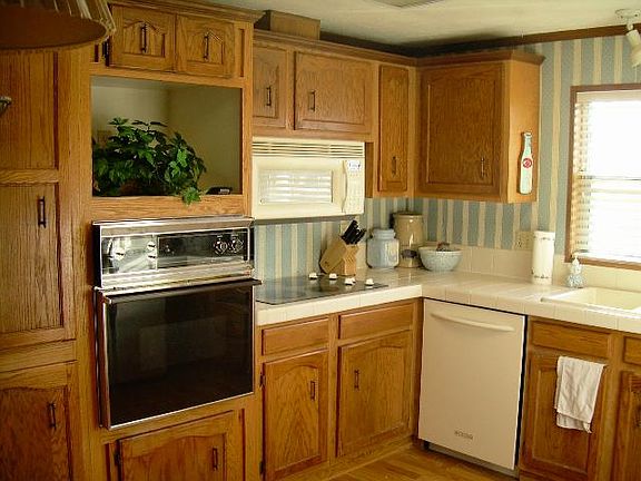 4th image of 8474 Willowcourt Dr