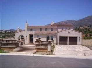 1071 Loop Br, Claremont, CA 91711