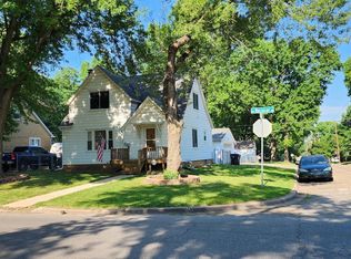 1101 SW Macvicar Ave, Topeka, KS 66604