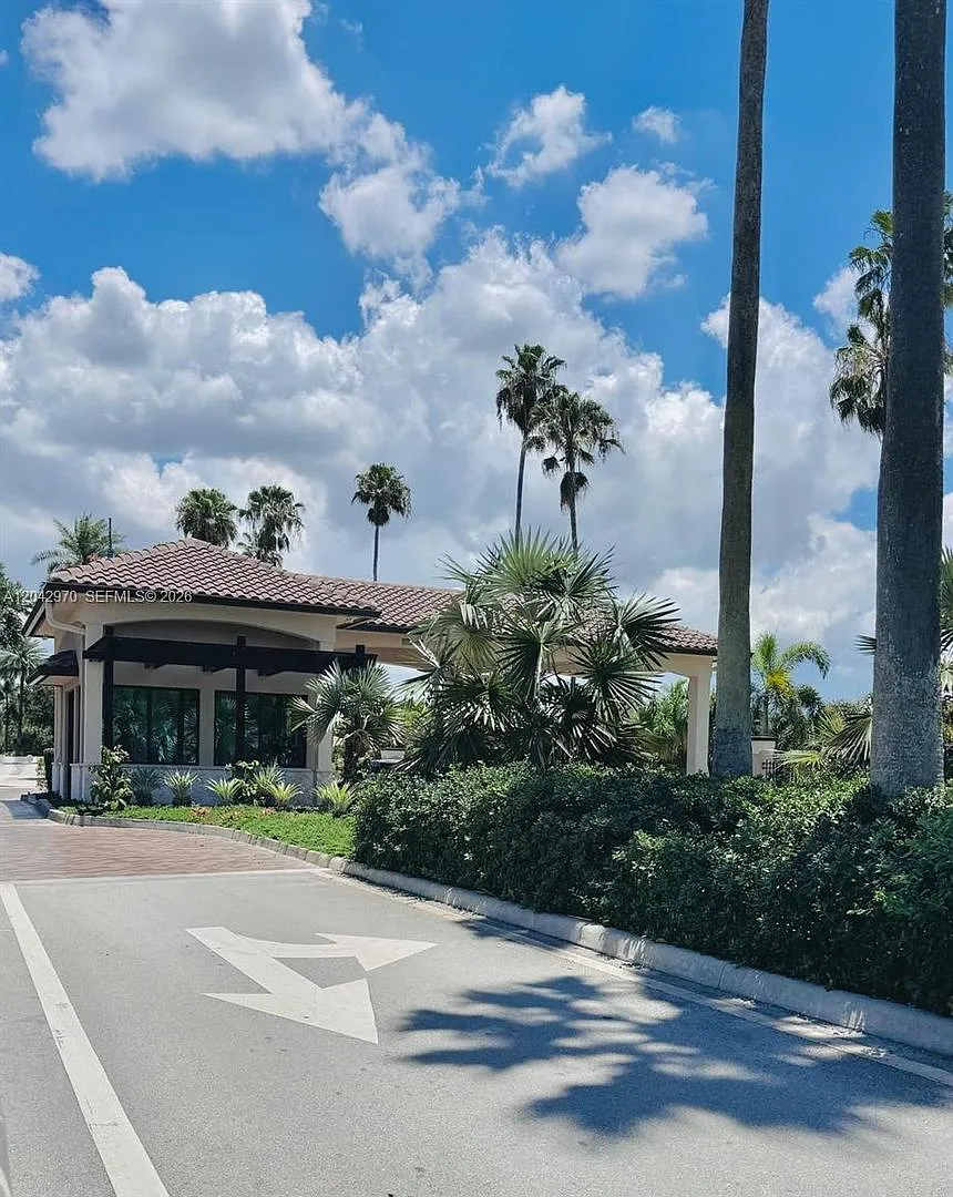10320 Guatemala St Cooper City, Fl 33026 — Photo 4