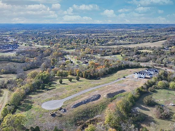 4th image of 1022 Tiane Trl Lot 20
