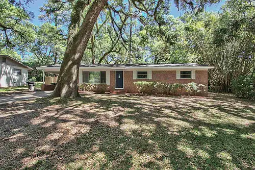 2107 High Rd Photo 1