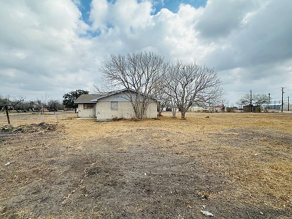 5th image of 121 Cotton St