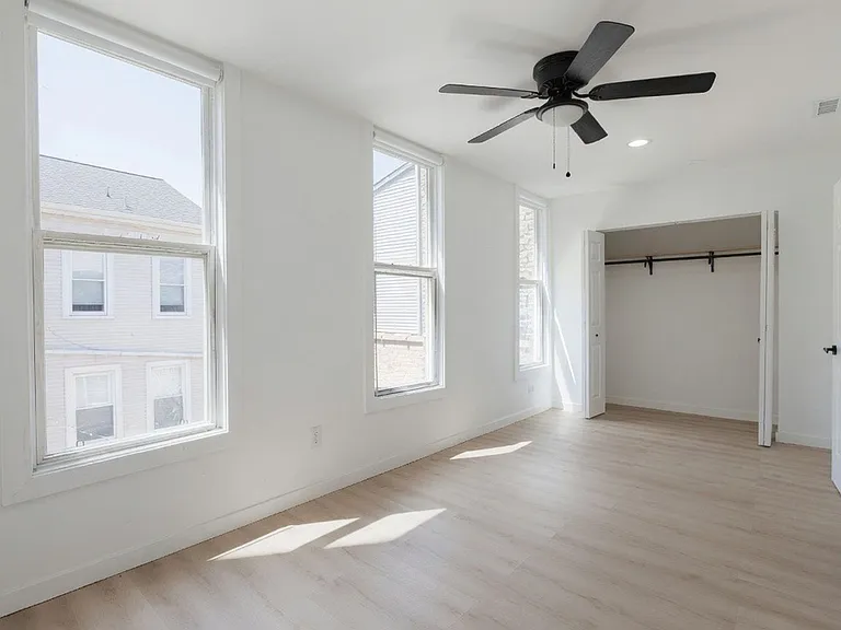 1312 W Ohio St #1R — Photo 4