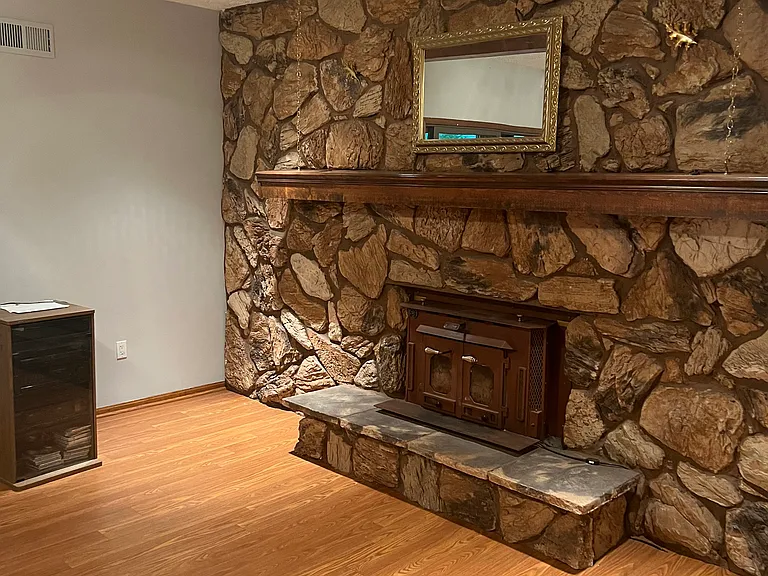 1007 Lee Jackson Dr — Photo 6