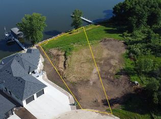 16 Helen Ave, Milford, IA 51351