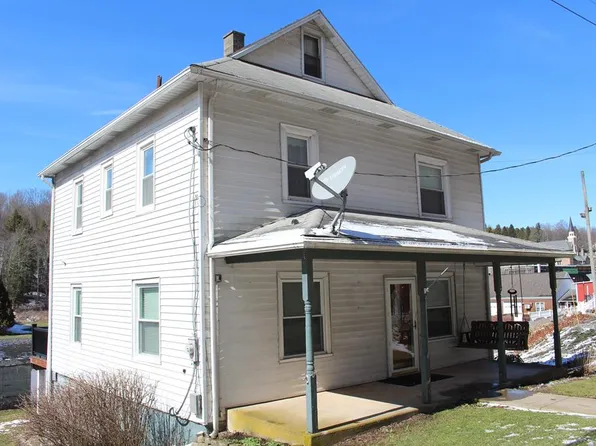 240 S German St, Dushore, PA 18614