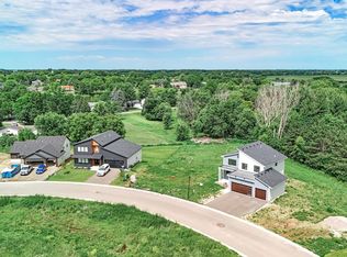 9976 14th Cir NE, Saint Michael, MN 55376