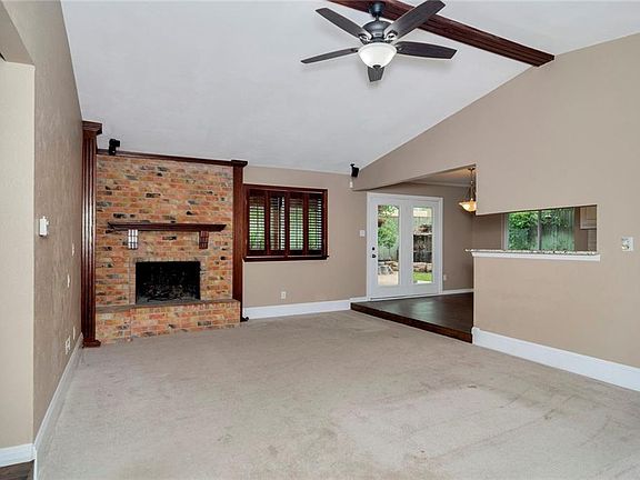 4th image of 605 Cypress Cir
