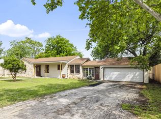 111 Lewis Rd, Kerrville, TX 78028