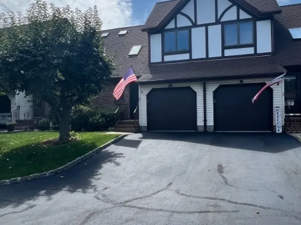 32 Adler Ct, Rockaway Boro, NJ 07866