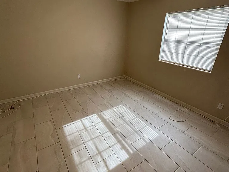 1810 Pasco St #7 — Photo 7