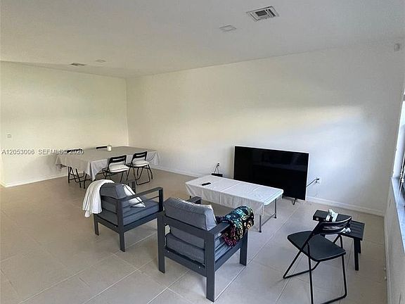 3rd image of 747 NE 193rd St #0