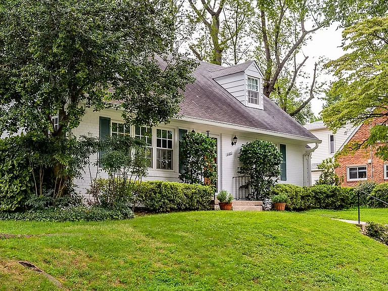 6400 Ruffin Rd — Photo 4