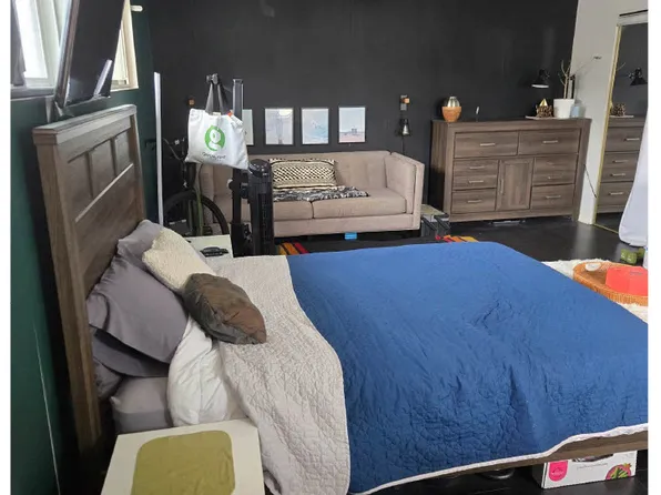 (undisclosed Address), Newport Beach, CA 92661