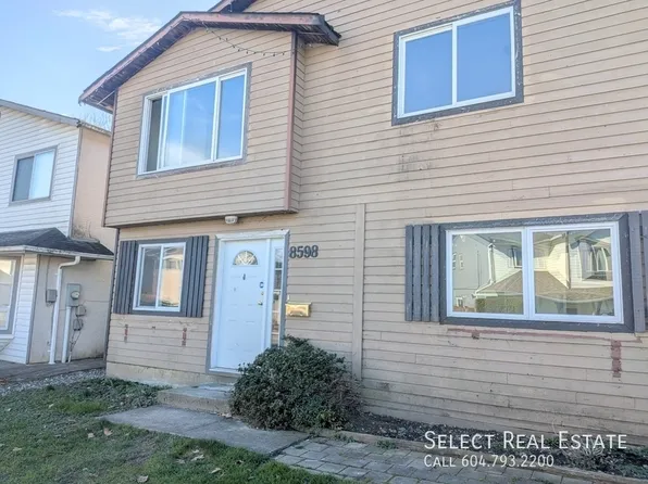 8598 McCutcheon Ave, Chilliwack, BC V2P 7K7