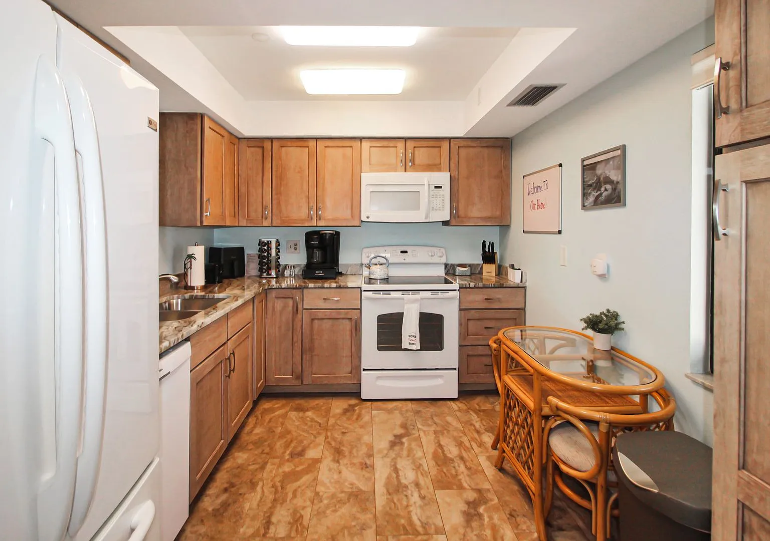 Summer Green Seasonal Condo for Rent — Photo 3