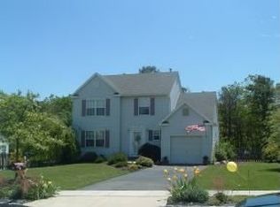 8 Willowtree Ct, Barnegat, NJ 08005