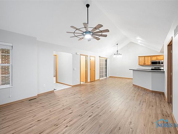 5th image of 29937 Zachary Ln