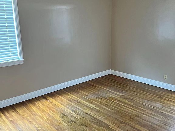 5th image of 3717 W 180th Pl