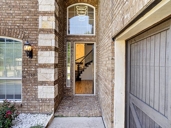 2nd image of 10222 Rosini Ct