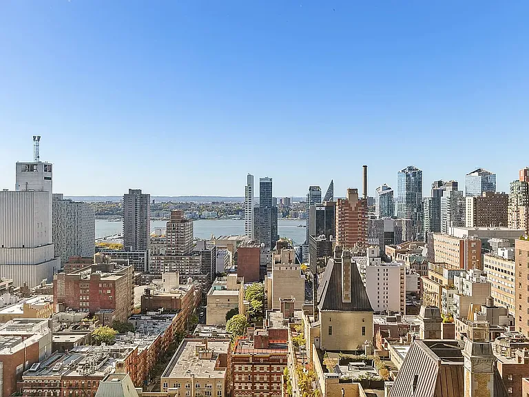 322 W 57th St #38D1 — Photo 16
