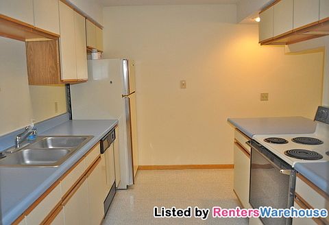 5th image of 14575 Burma Ave #303