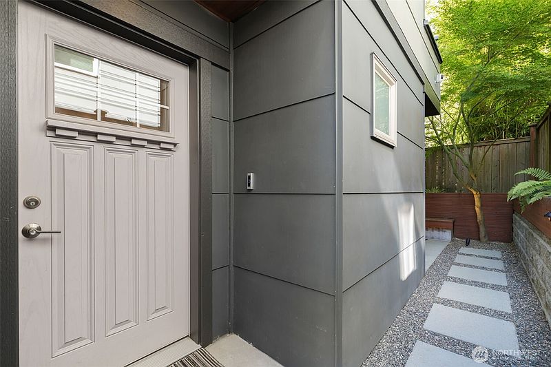 5th image of 4507 Linden Avenue N #A