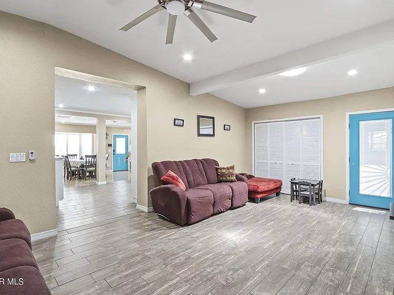 359 Mary Jeanne Ln — Photo 21